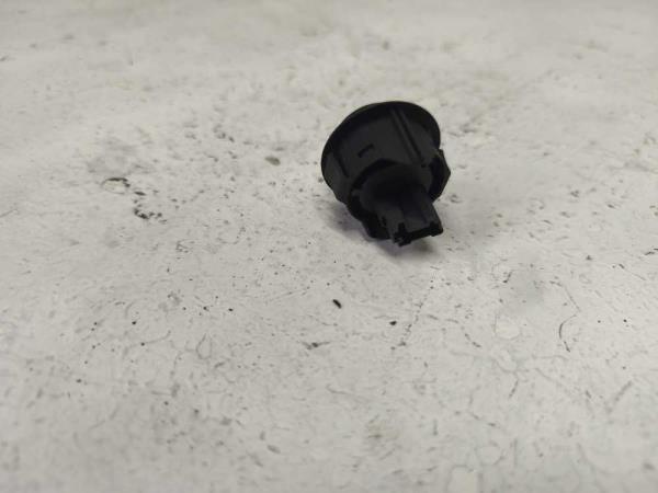 BOUTON HAYON OPEL - Vue 2